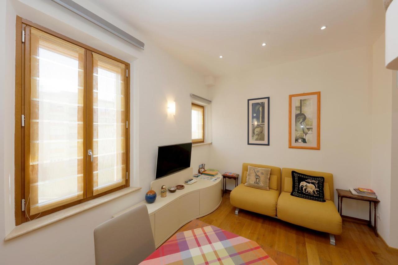 Siena Uptown - Sabrina'S Cozy Apartment Εξωτερικό φωτογραφία